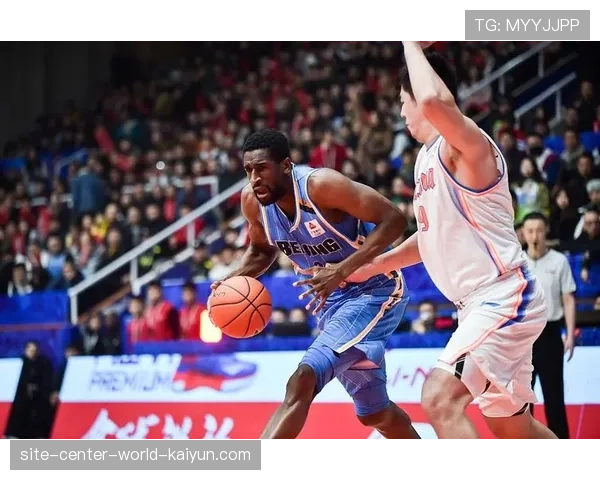 福建队进攻滞涩外援磨合不足 全场仅12次助攻暴露团队配合问题