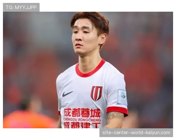 成都蓉城四月五连胜领跑积分榜 韦世豪绝杀国安成关键转折点